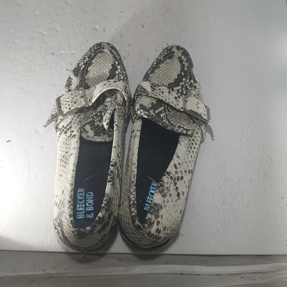 Bleecker & Bond Demi Loafers 6.5 Grey Snakeskin Buckle Flats Almond Toe